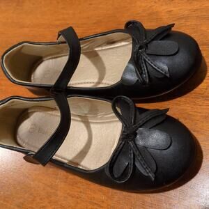 HeHalnom Girls Size 1 Ballet Flats in Black